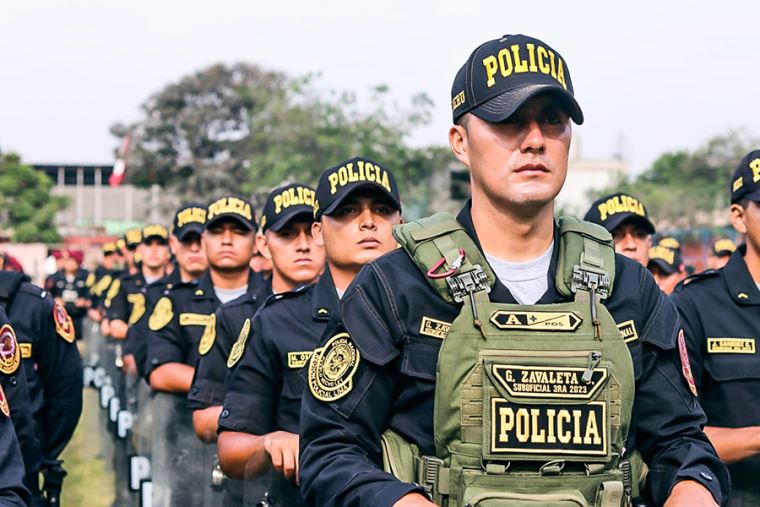 Presidenta de Perú debilita el rol de la Fiscalía y potencia la intervención policial con polémico Decreto Legislativo