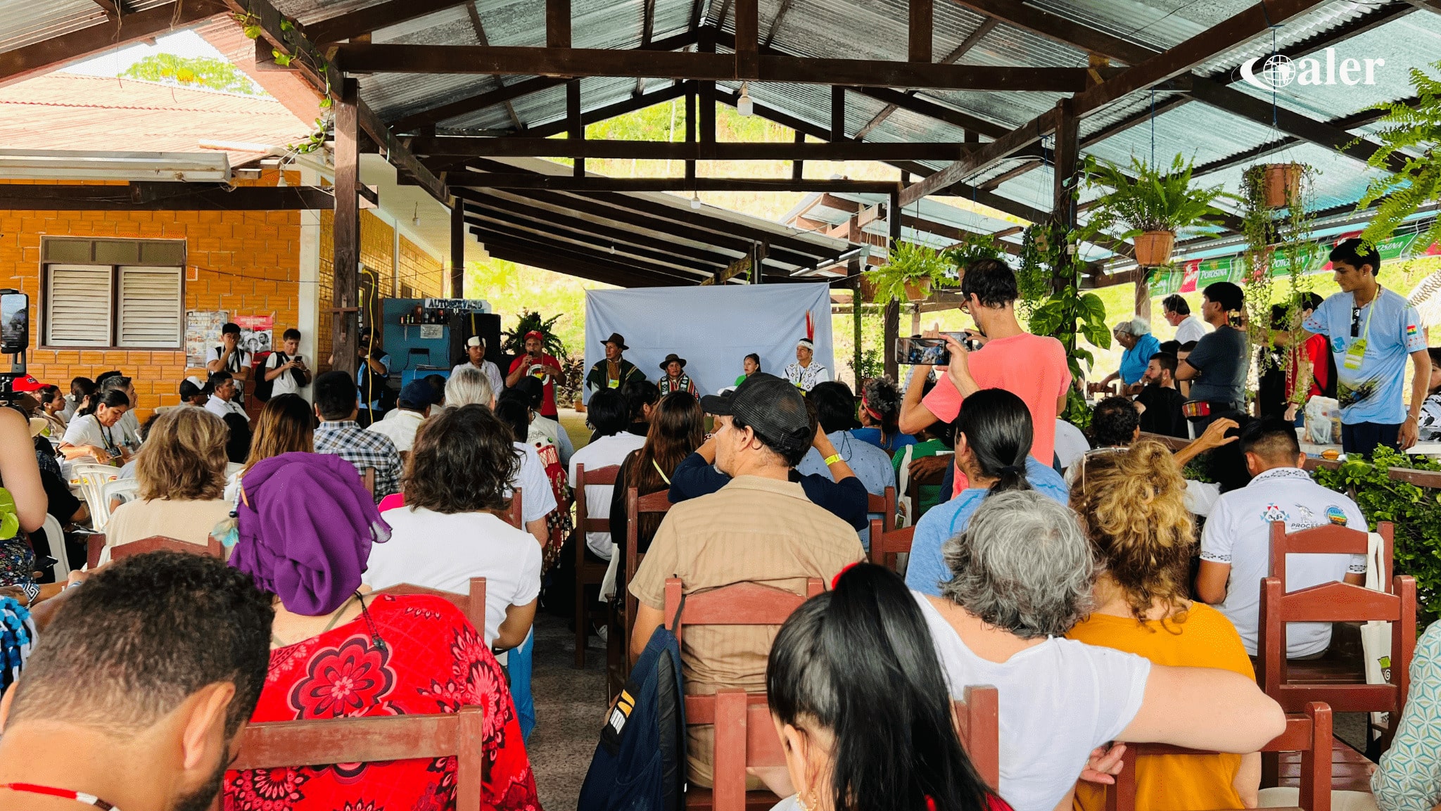 Defensores de la Amazonía comparten sus experiencias y desarrollan estrategias de protección