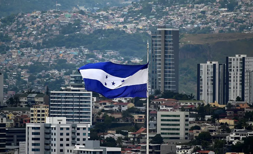 En Honduras se revela un nuevo escándalo que vincula a políticos con narcotraficantes 