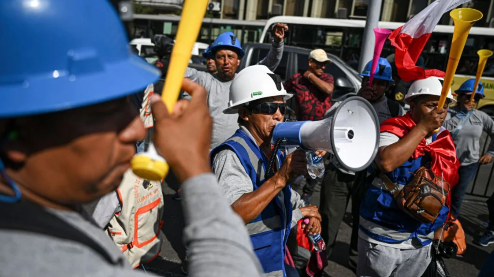 El registro de Formalización Minera: la excusa del Congreso para seguir depredando el Perú