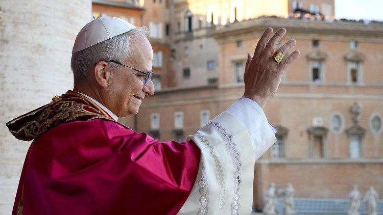 Robert Prevost, el nuevo Papa León XIV: un Papa con DNI peruano