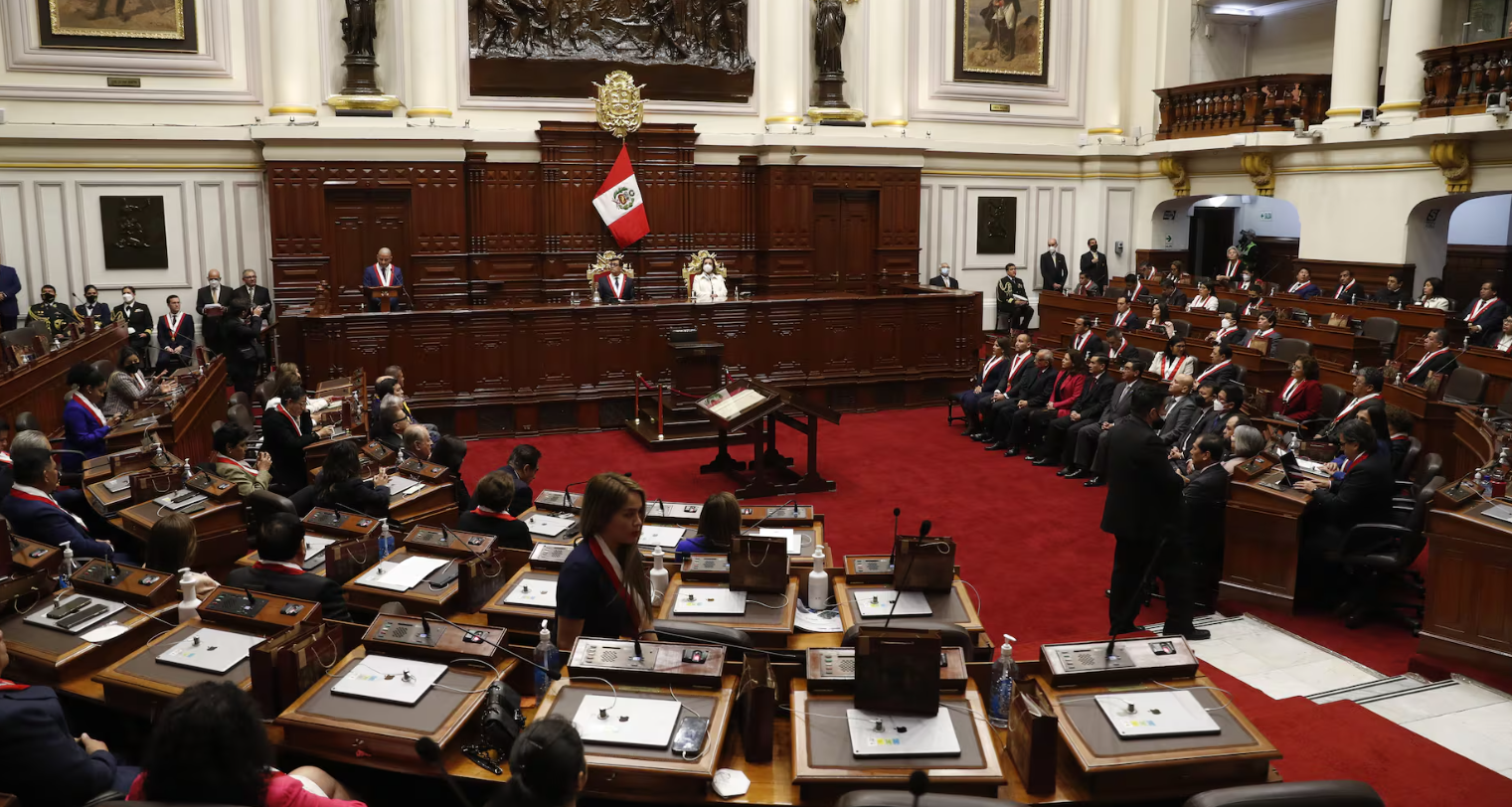 PERÚ: Congreso ratifica Ley de Amnistía a favor de policías y militares investigados por violación de derechos humanos