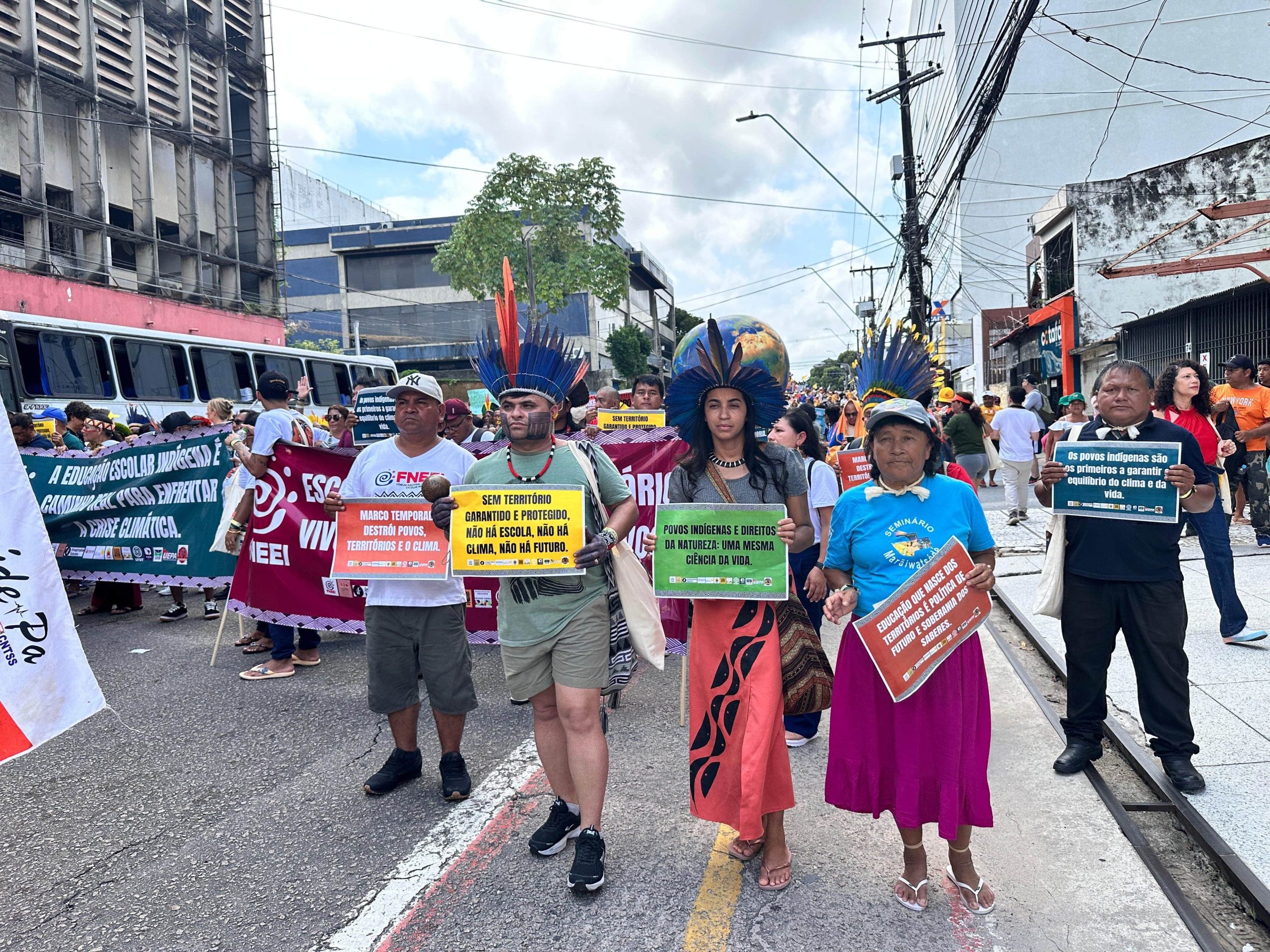 Brasil: Voces de líderes y lideresas indígenas presentes en la COP30