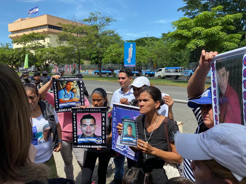 Nicaragua: familiares de personas que se consideran presos políticos exigen su libertad