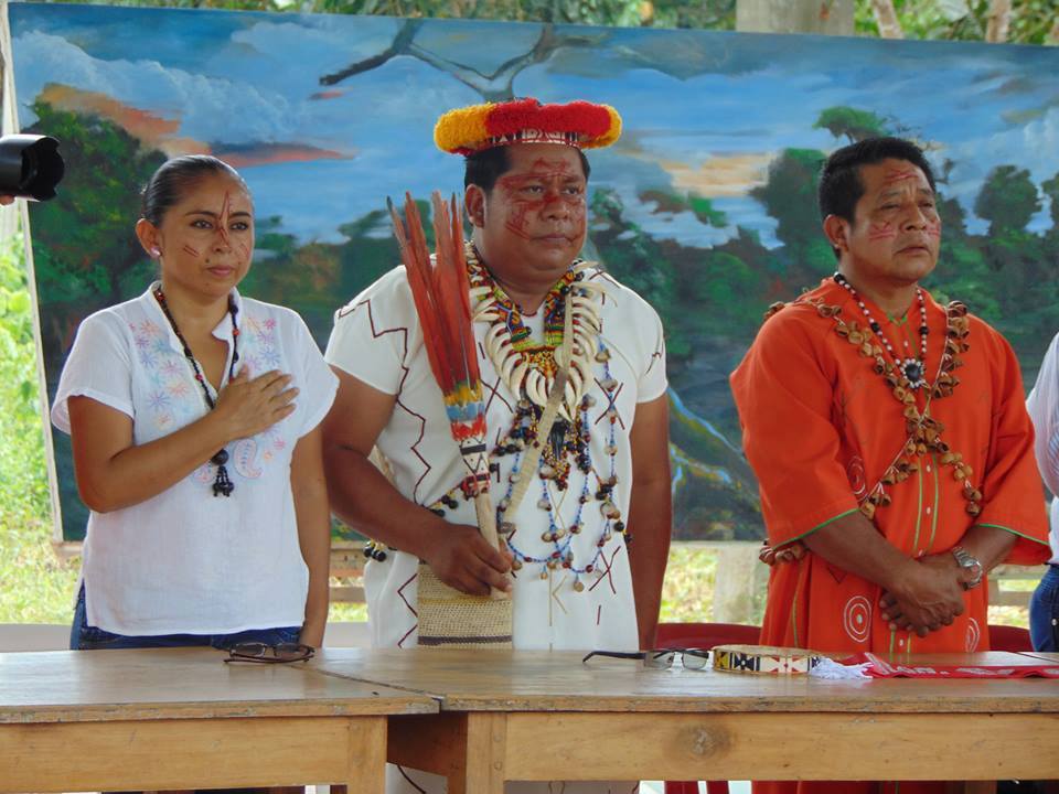 Pueblos originarios disputan un territorio en el límite entre Ecuador y Perú.