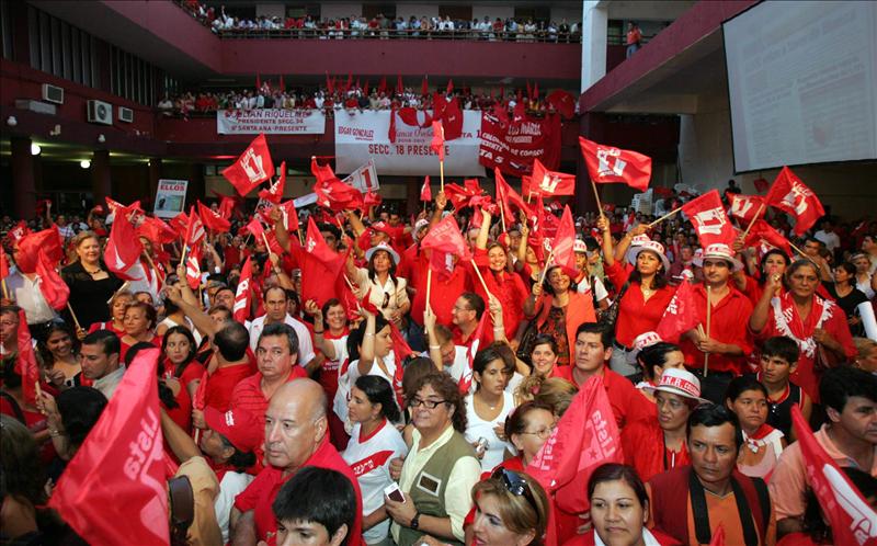 Paraguay: Nueva conformación de cúpula del partido Colorado levanta revuelo.