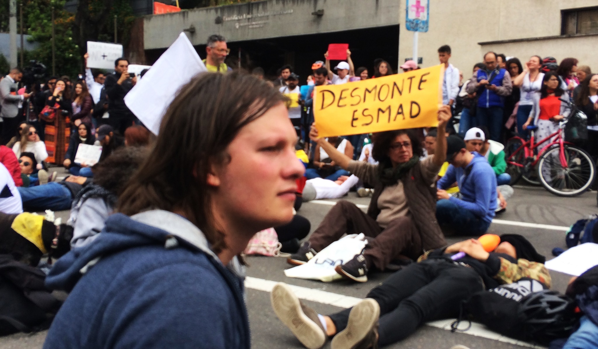 Colombia: Presupuesto para la educación, no más armas ni dinero para la represión
