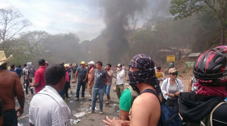 Honduras: Gobierno los libera y ahora no permite el regreso a sus hogares a defensores del río Grande