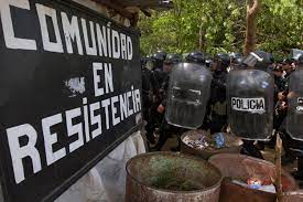 La Puya: Diez años defendiendo la tierra, deseando que sea el último.