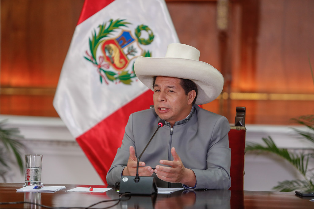 Perú: Decisiones del gobierno generan confusión