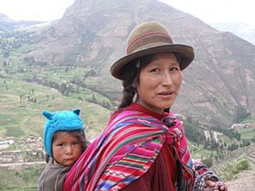 279px-Quechuawomanandchild.jpg