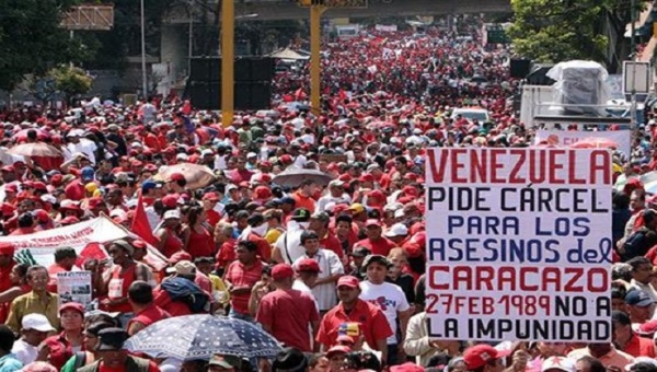 Simpatizantes del Gobierno y de la Oposición se movilizaron en la ciudad de Caracas