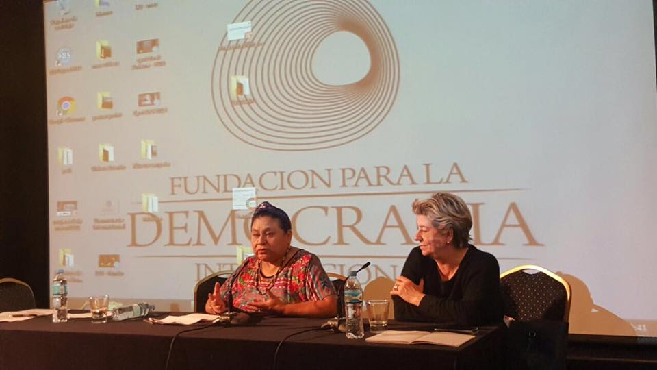 Rigoberta Menchú saludó el trabajo de las radios comunitarias de América Latina