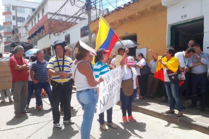 Colombia: Grave situación por el corte de servicios de la empresa de salud Medimás