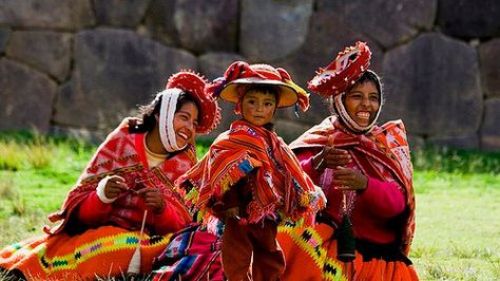 pueblo-indigena-peruano_LRZIMA20160510_0068_3.jpg