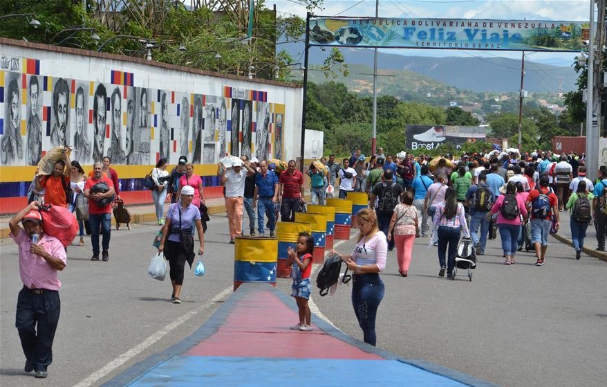 Venezuela: Reabren paso por la frontera del Táchira
