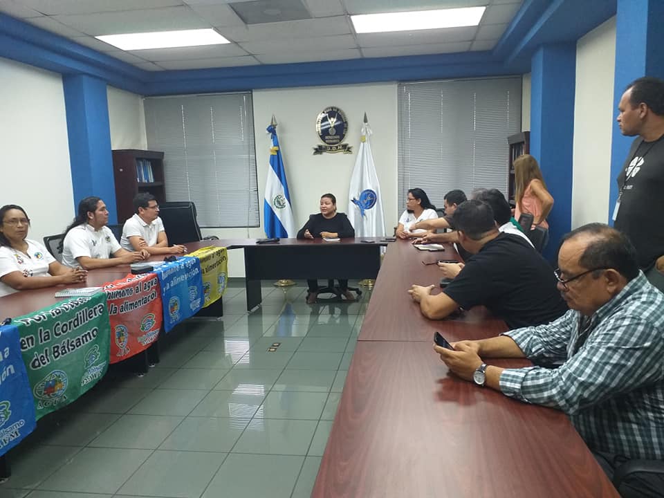 El Salvador: Radio Bálsamo pide justicia por atentado contra la emisora