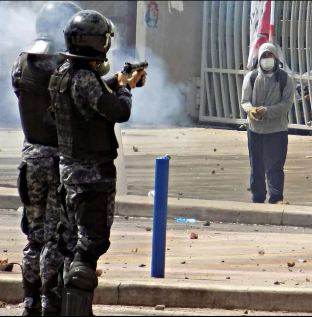 Honduras: Protestas fueron reprimidas con bala y gas lacrimógeno