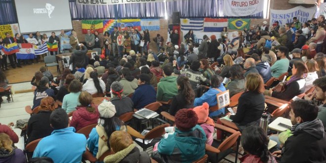 Argentina: Se realiza Cumbre de los Pueblos en paralelo al MERCOSUR