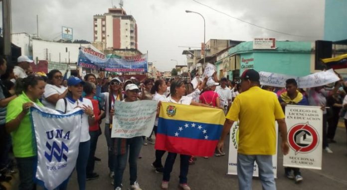 Venezuela: Maestros y maestras salen a las calles nuevamente