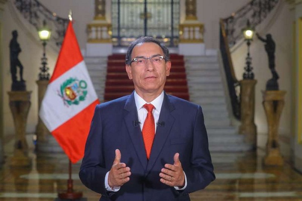 Perú: Presidente exhorta a debatir destitución de jueces por tráfico de influencias
