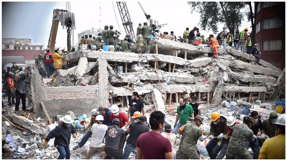 México: Aumeta a 325 el número de víctimas por temblor del 19 de septiembre