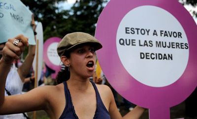 El Salvador: Ministerio de Salud a favor de despenalizar el aborto en casos especiales