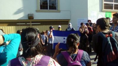 honduras estudiantes univ.jpg