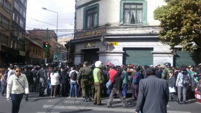Bolivia: Gobierno abre libre filiación de empleados a cajas de salud