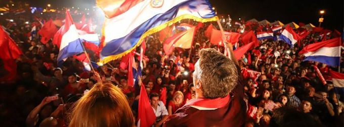 Paraguay: Abdo Benítez se proclamó presidente pero hay denuncias de fraude