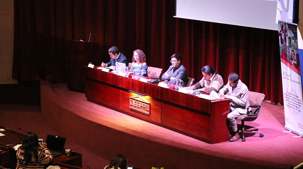 Ecuador Foro comunicacion.jpg