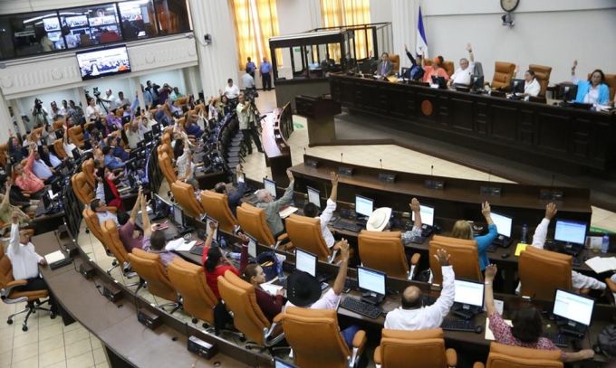 Nicaragua: Gobierno propone reforma fiscal para financiar presupuesto